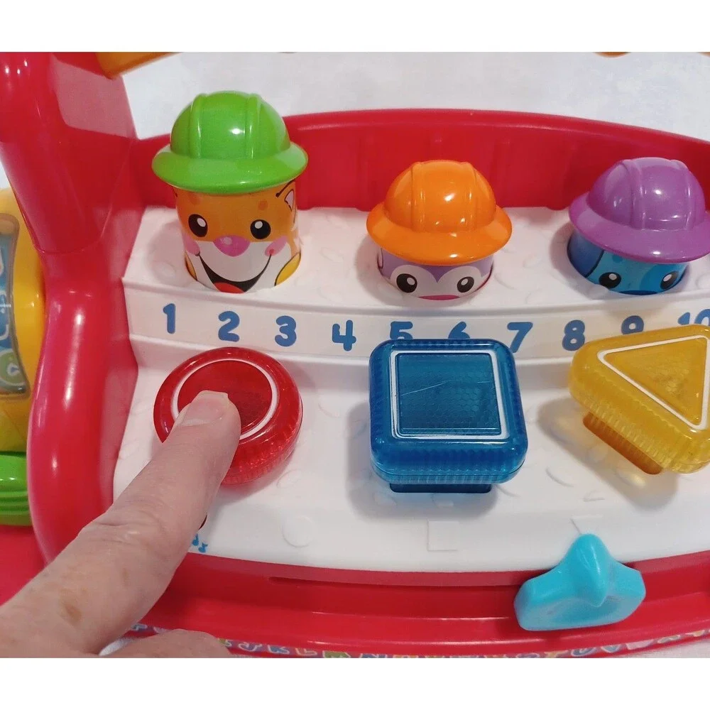 FISHER PRICE LAUGH & LEARN TOOL BENCH - VINTAGE 2004 - NO HAMMER - WORK